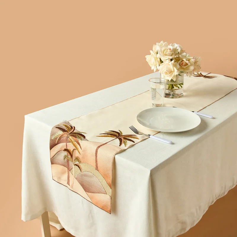 LIFESTYLE Palm Collection Table Runner - Brown